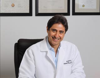 Dr. Labib Riachi